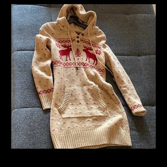 Who.A.U. American vintage Charming Cream and Red Hooded Sweater Dress size S - Picture 2 of 5